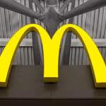 McDonald’s khẳng định các chủ cửa hàng nhượng quyền vẫn tự quyết định giá. (Ảnh: mcdonalds.com)