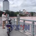 Lạng Sơn: Cảnh báo việc hiếu kỳ xem lũ tiềm ẩn nguy cơ mất an toàn