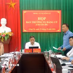 Xã Lũng Cú họp bàn giải pháp bảo vệ bản sắc, siết chặt quản lý xây dựng tại Lô Lô Chải. (Ảnh: Đức Thọ/TTXVN)