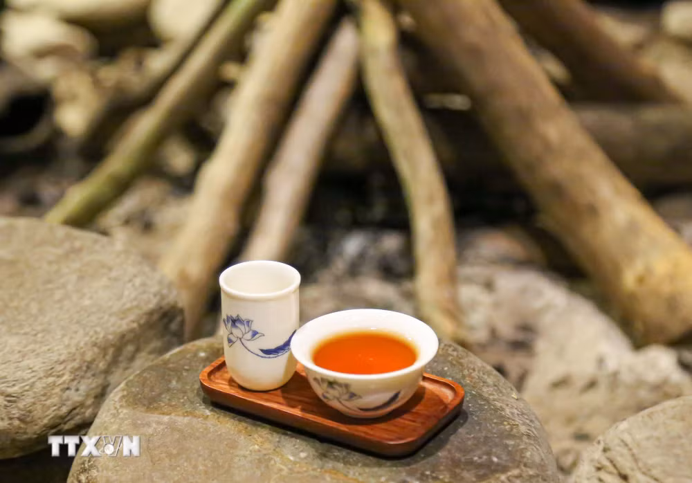 ttxvn_che-suoi-giang.jpg
