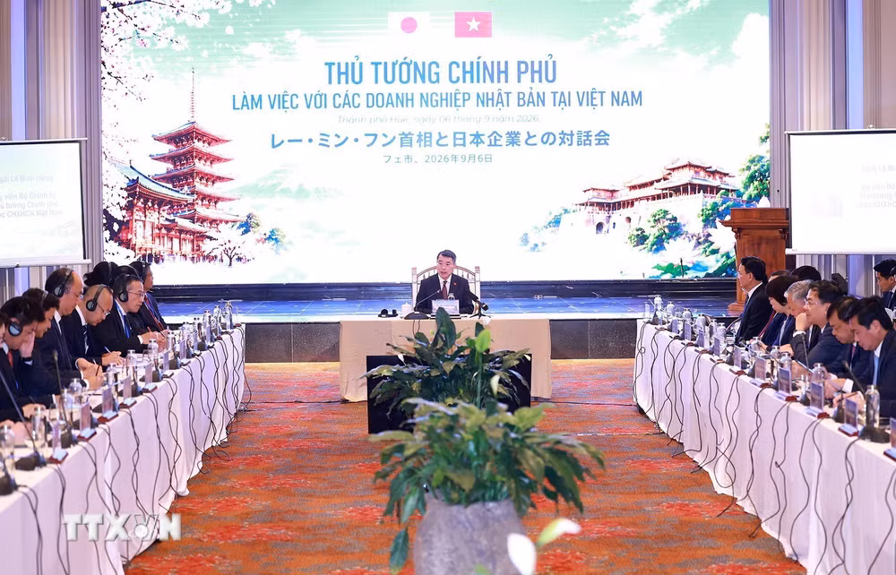 ttxvn-thu-tuong-lam-viec-voi-cac-doanh-nghiep-nhat-ban-tai-viet-nam-10.jpg