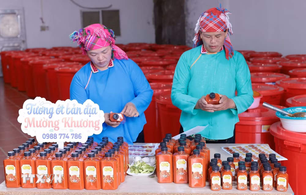 ttxvn_tuong-ot-muong-khuong.jpg