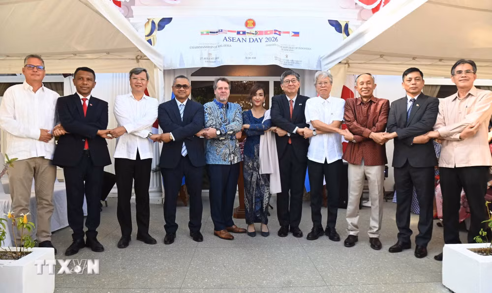 Khẳng định tình đoàn kết và hợp tác hữu nghị giữa ASEAN và Cuba ttxvn-cong-dong-asean-tai-cuba-2.jpg