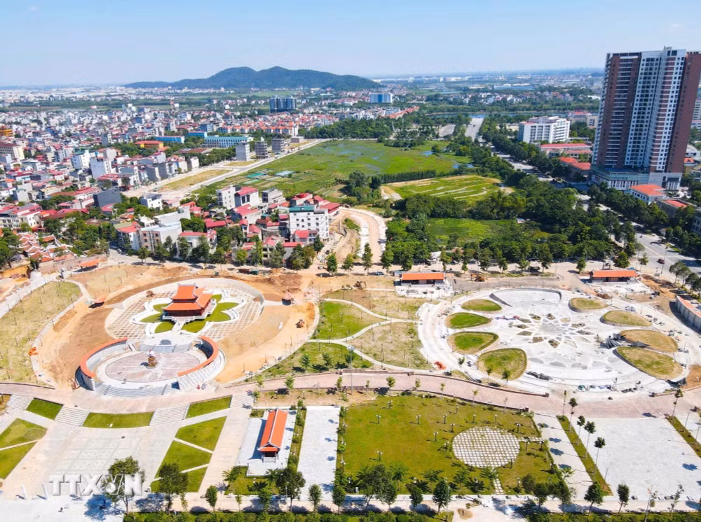 ttxvn-den-tho-bac-ho-va-cong-vien-van-mieu-bac-ninh-2.jpg