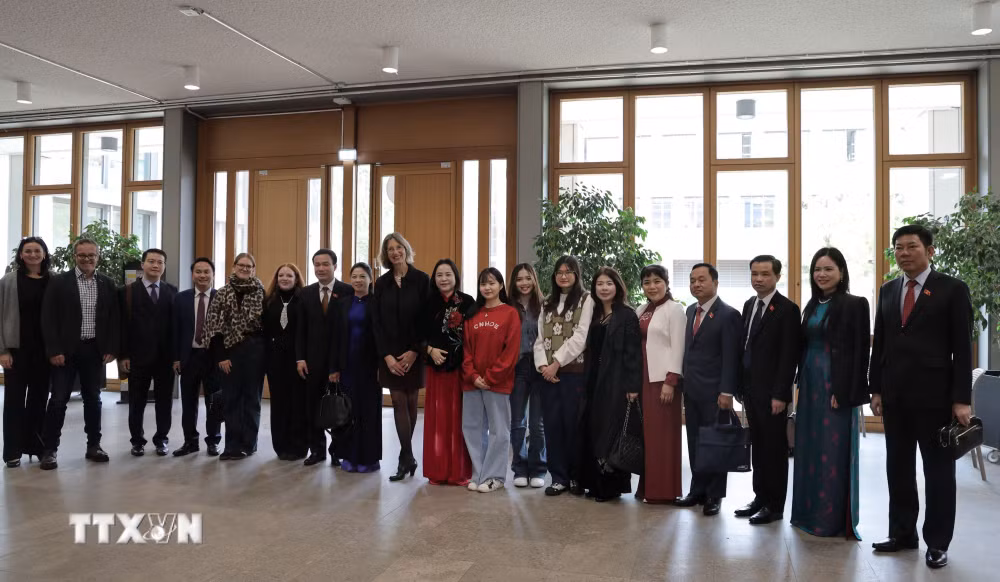 ttxvn_pho-chu-tich-quoc-hoi-nguyen-thi-thanh-tham-lam-viec-tai-cong-hoa-lien-bang-duc-5.jpg
