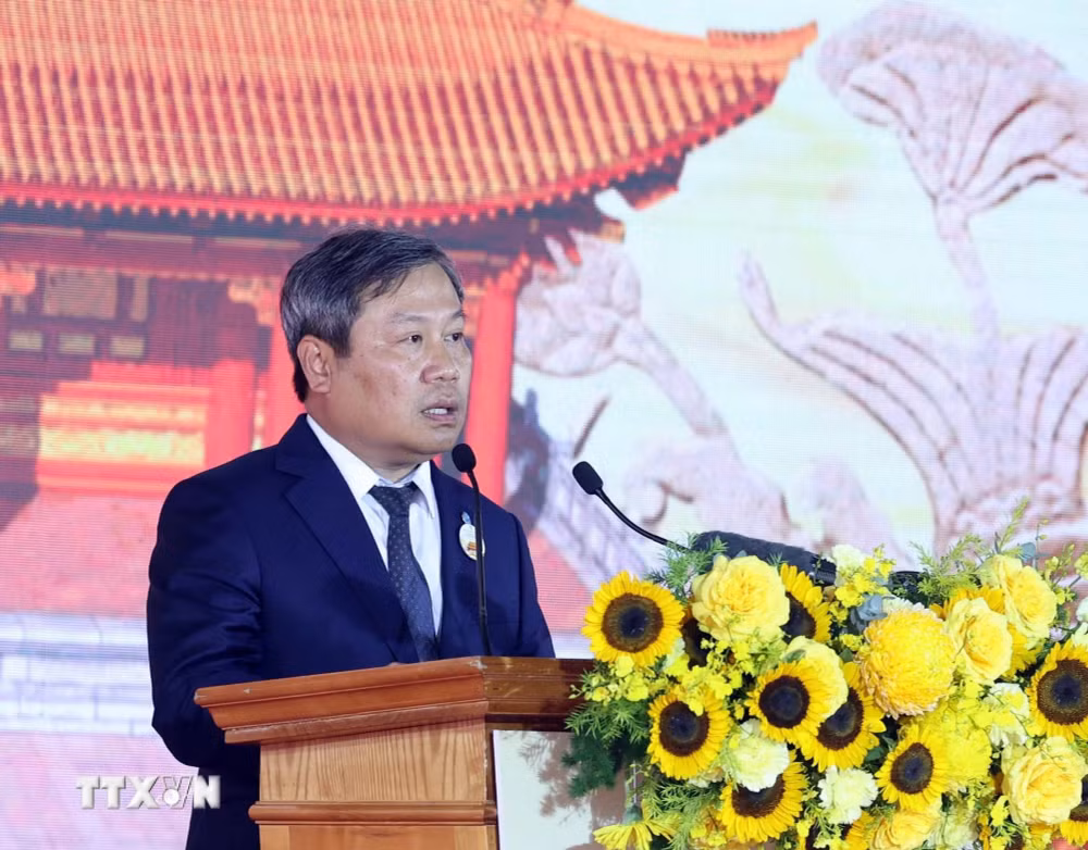 ttxvn_tong-bi-thu-chu-tich-nuoc-to-lam-du-le-khoi-cong-dien-kinh-thien-9.jpg