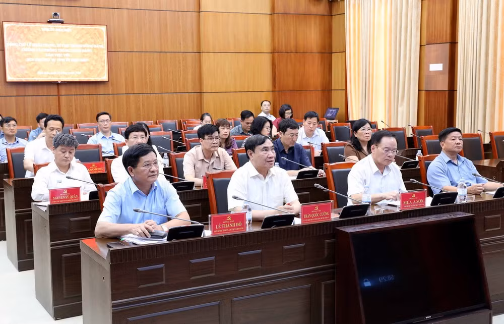 tinh-uy-dien-bien-2.jpg