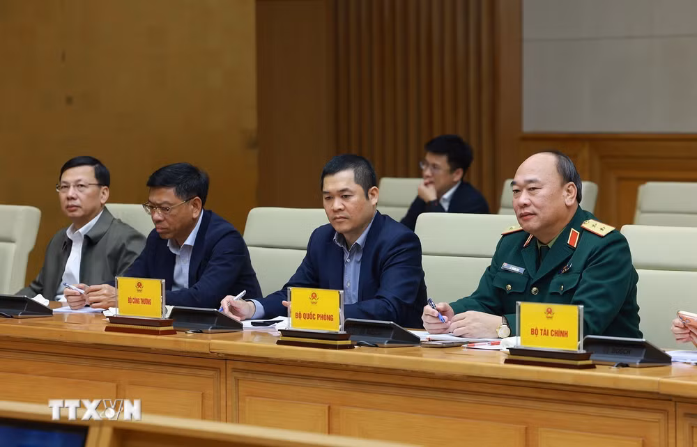 ttxvn-thu-tuong-chu-tri-phien-hop-lan-thu-28-cua-bcd-chong-khai-thac-hai-san-bat-hop-phap-iuu-4.jpg
