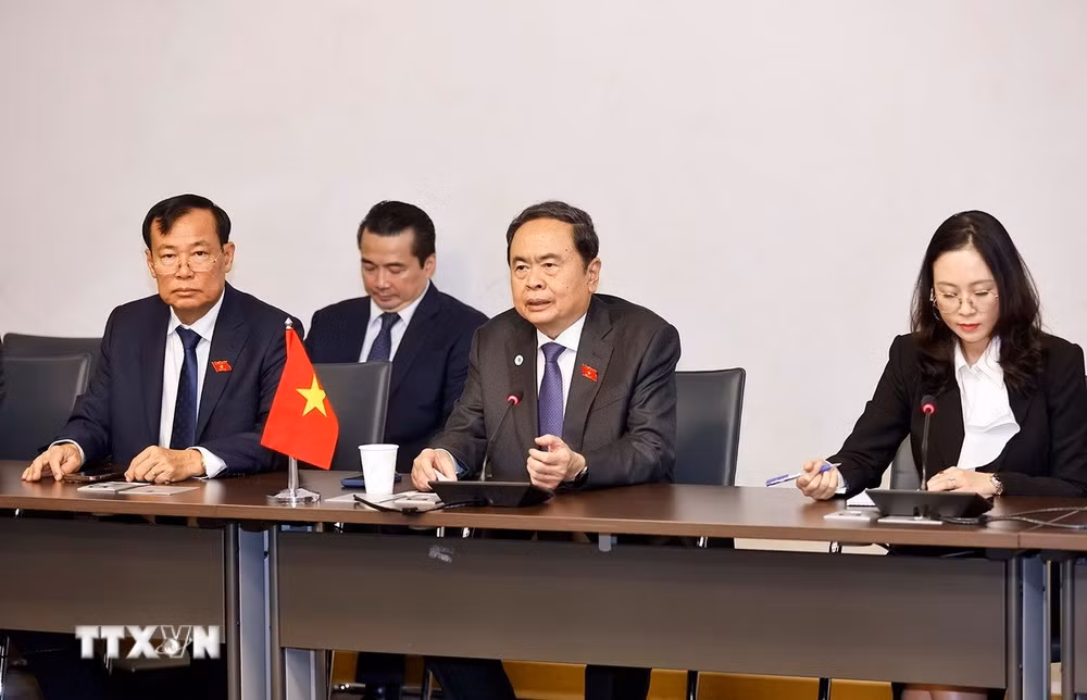 ttxvn-chu-tich-quoc-hoi-chu-tich-thuong-vien-canada-4.jpg