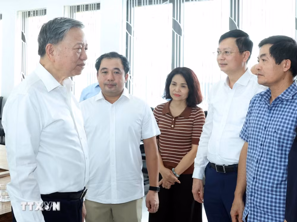 ttxvn-tong-bi-thu-chu-tich-nuoc-kiem-tra-thuc-dia-mot-so-du-an-trong-diem-1.jpg