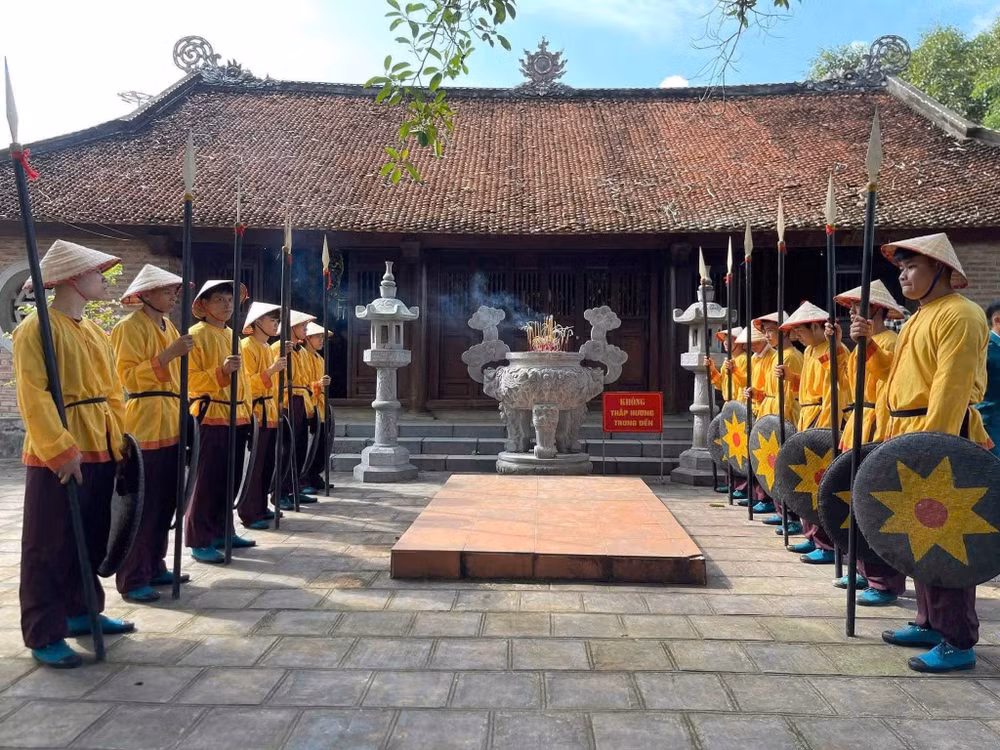le-hoi-den-nhuoc-son.jpg