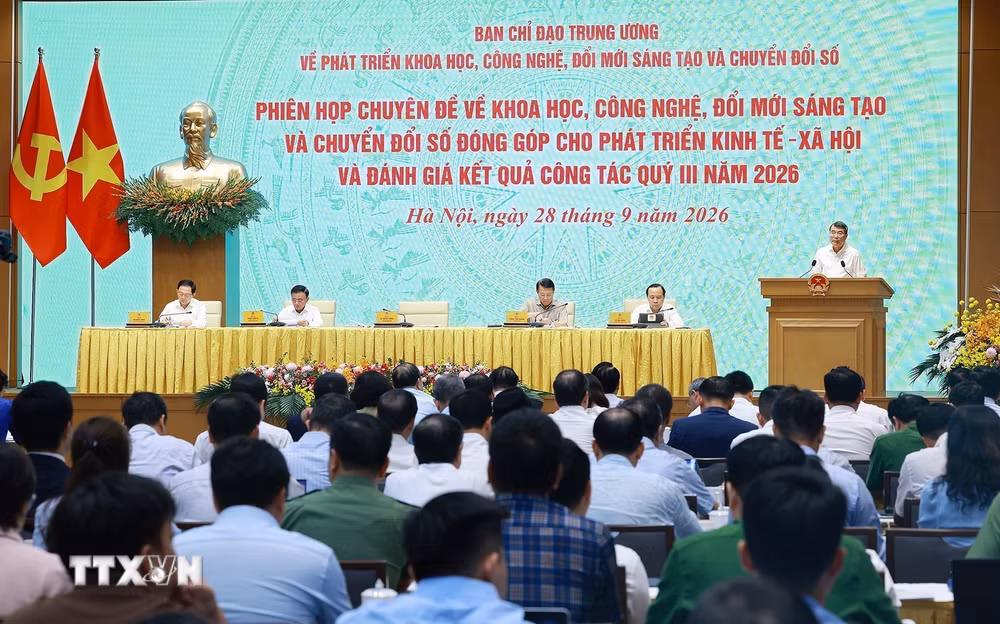 ttxvn_thu-tuong-chu-tri-hop-phien-hop-bcd-57-chuyen-de-phat-trien-kinh-te-xa-hoi-1-2.jpg