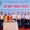 Các bên ký kết Biên bản hợp tác. (Ảnh: Ánh Tuyết/TTXVN)