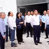 Phó Thủ tướng Chính phủ Lê Thành Long dẫn đầu đoàn công tác đã đi kiểm tra thực tế tại bện viện Hữu nghị Việt Đức cơ sở 2 tại Ninh Bình. (Ảnh: Đại Nghĩa/TTXVN)