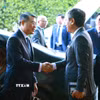 Quan chức cấp cao Ấn Độ tiễn Thủ tướng Lê Minh Hưng kết thúc chuyến tham dự Hội nghị thượng đỉnh BRICS lần thứ 18 và làm việc song phương tại Ấn Độ. (Ảnh: Dương Giang/TTXVN)