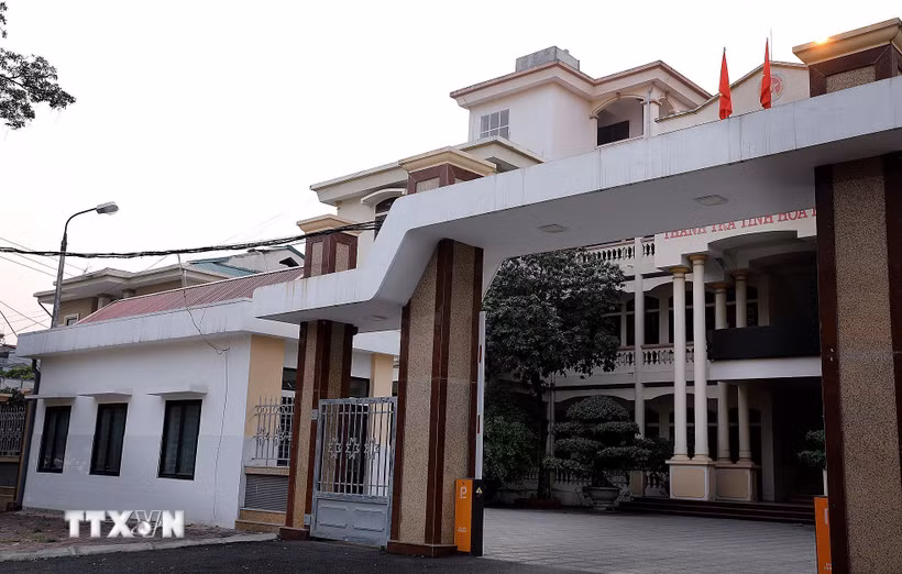 Trụ sở Thanh tra (tỉnh Hòa Bình cũ) được chuyển đổi thành Điểm tiếp công dân cơ sở 3 của tỉnh Phú Thọ, hoạt động hiệu quả. (Ảnh: Thanh Hải/TTXVN)