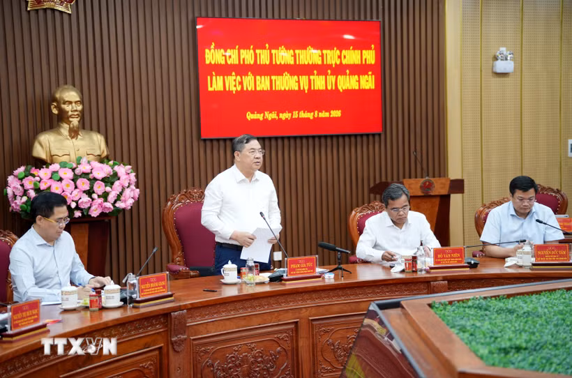 Phó Thủ tướng Thường trực Phạm Gia Túc phát biểu chỉ đạo tại buổi làm việc với Tỉnh ủy Quảng Ngãi. (Ảnh: Lê Phước Ngọc/TTXVN)