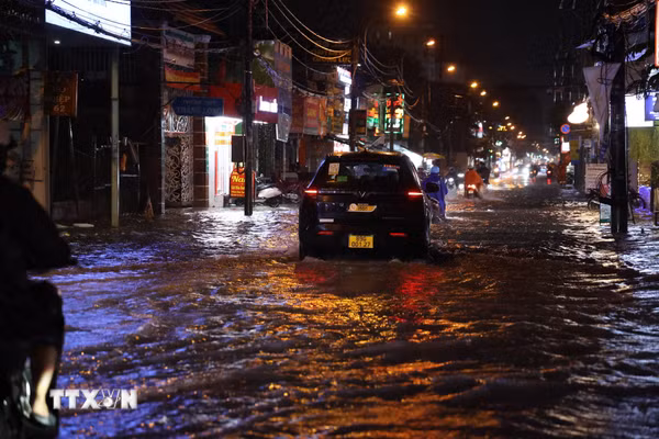 Công ty thoát nước đô thị TP Hồ Chí Minh tăng phương án ứng phó, chống ngập