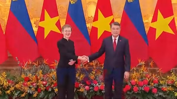 Thủ tướng Lê Minh Hưng chủ trì Lễ đón chính thức Thủ tướng Liechtenstein 