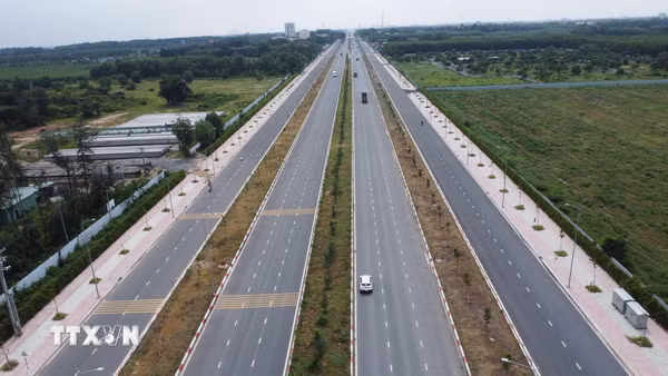 Đồng Nai tăng tốc thi công hai tuyến đường nghìn tỷ kết nối sân bay Long Thành
