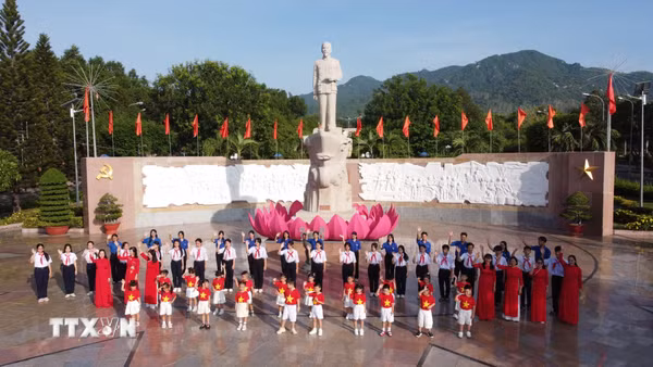 Dấu mốc ngày Bác Hồ đến vịnh Cam Ranh: Đưa niềm tự hào thành động lực xây dựng quê hương