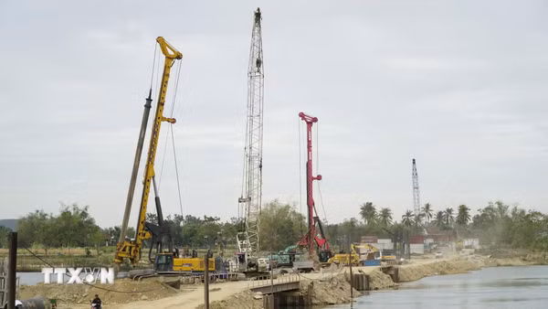 Gia Lai yêu cầu thay nhà thầu yếu kém, tăng tốc thi công cao tốc Quy Nhơn-Pleiku
