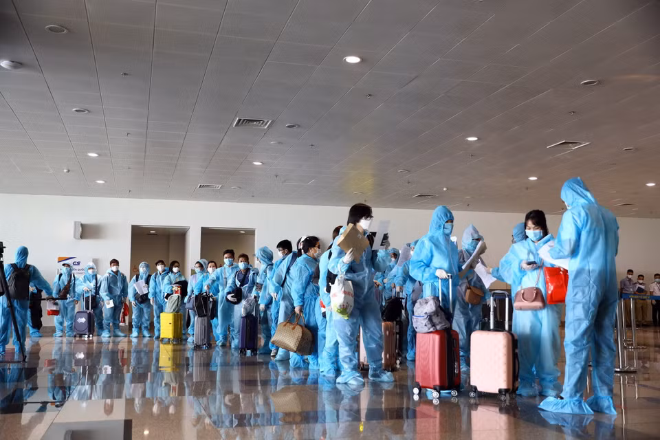 Để thực hiện chuyến bay này, Bộ Giao thông – Vận tải, Vietnam Airlines và các cơ quan chức năng liên quan đã phối hợp chuẩn bị đặc biệt kỹ lưỡng trong nhiều ngày qua. (Ảnh: Huy Hùng/TTXVN)
