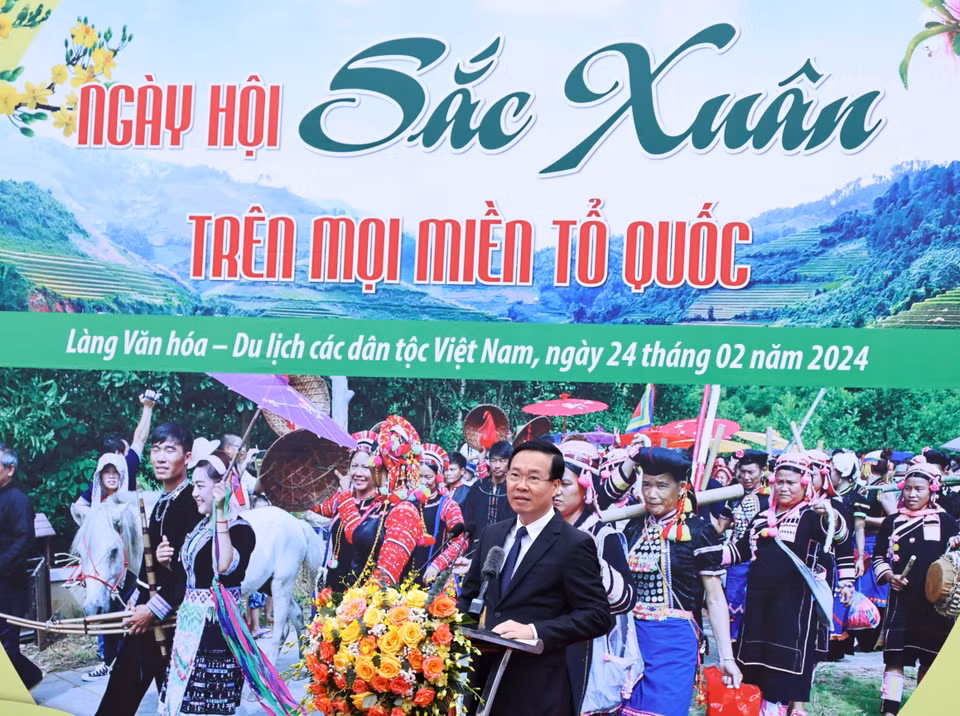 Chủ tịch nước Võ Văn Thưởng phát biểu và chúc tết đồng bào các dân tộc. (Ảnh: Thống Nhất/TTXVN)