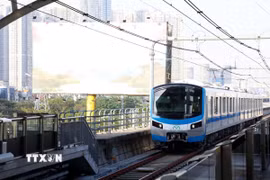 Metro Bến Thành-Suối Tiên tăng chuyến phục vụ người dân sau sáp nhập. (Ảnh: Hồng Đạt/TTXVN)