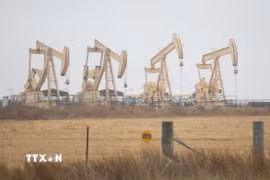 Giàn khoan dầu tại Texas (Mỹ). (Ảnh: THX/TTXVN)