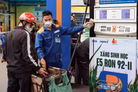 Một điểm kinh doanh xăng dầu Petrolimex Trần Quang Khải, Hà Nội. (Ảnh: Trần Việt/TTXVN)