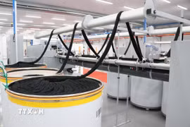 Sản phẩm sợi lông cừu nhuộm của của Công ty Trách nhiệm Hữu hạn Dệt nhuộm Ninh Thuận tại Khu công nghiệp Du Long (xã Bắc Phong, huyện Thuận Bắc). (Ảnh: Nguyễn Thành/TTXVN)