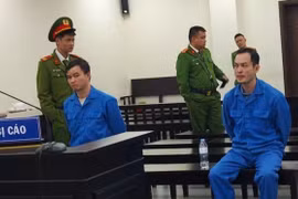 Hai trong số bốn bị cáo của vụ án tại phiên tòa. (Nguồn: An ninh Thủ đô)
