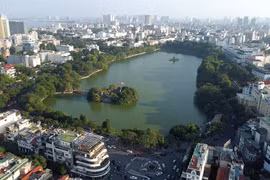 Hồ Hoàn Kiếm ở trung tâm Thủ đô Hà Nội. (Ảnh: Huy Hùng/TTXVN)