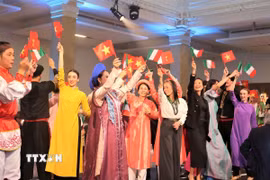 Chương trình xúc tiến du lịch Việt Nam-Italy diễn ra vào tối 6/5/2025 tại thành phố Milan, miền Bắc Italy. (Ảnh: Dương Hoa/TTXVN)