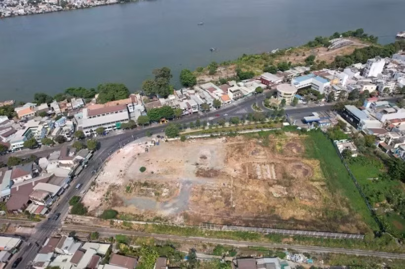 Khu 'đất vàng' ven sông sẽ được đấu giá. (Nguồn: Pháp luật Thành phố Hồ Chí Minh)