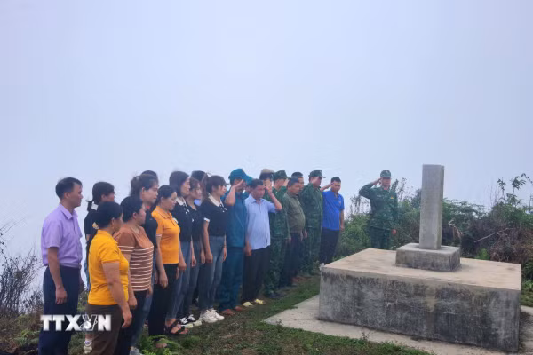 Phát động phong trào "Toàn dân xây dựng nền quốc phòng vững mạnh, hiện đại"