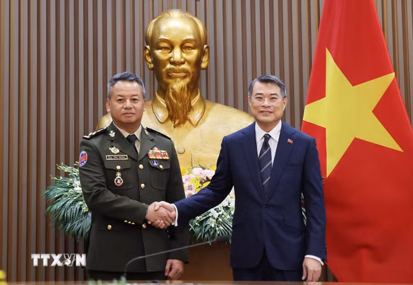 Thủ tướng Lê Minh Hưng tiếp Phó Thủ tướng, Bộ trưởng Bộ Quốc phòng Campuchia