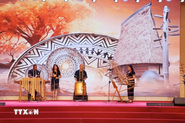 Bổ sung nhiều nhiệm vụ vào Chương trình hành động của Chính phủ thực hiện Nghị quyết 80