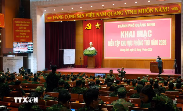 Diễn tập khu vực phòng thủ, đáp ứng yêu cầu nhiệm vụ trong tình hình mới