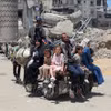 Israel siết vòng vây, mở hành lang sơ tán khỏi Gaza 