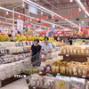 Doanh thu bán lẻ hàng hóa 9 tháng năm 2026 chiếm 75,3% tổng mức và tăng 12,8%. (Ảnh: Trần Việt/TTXVN)