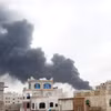 Khói bốc lên từ địa điểm ở Sanaa, Yemen sau cuộc không kích của Israel, ngày 6/5/2025. (Ảnh: THX/TTXVN)