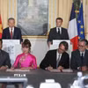Tổng Bí thư, Chủ tịch nước Tô Lâm và Tổng thống Pháp Emmanuel Macron chứng kiến Chủ tịch Hội đồng quản trị Công ty Cổ phần Hàng không VietjetAir Nguyễn Thị Phương Thảo cùng Tổng Giám đốc Đinh Việt Phương và Tổng giám đốc tập đoàn Safran Oliver Andriès cùng Tổng Giám đốc CFM International Gael Méheust ký kết Hợp đồng cung cấp động cơ và dịch vụ bảo dưỡng động cơ cho 200 máy bay thân hẹp (Pháp, 7/10/2024). (Ảnh: Trí Dũng/TTXVN)