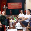 Người dân thôn Trung Nha (xã Thư Trì, tỉnh Hưng Yên). (Ảnh: Thế Duyệt/TTXVN)