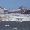 Hình ảnh sông băng tan chảy tại quần đảo Svalbard, Na Uy. (Ảnh: THX/TTXVN phát)
