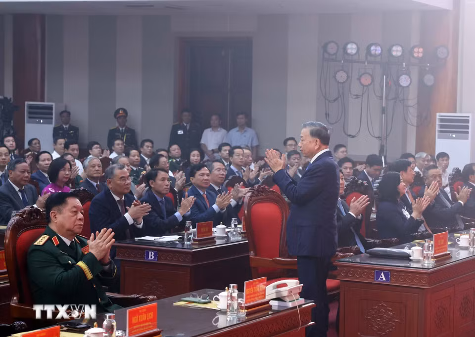 Tổng Bí thư, Chủ tịch nước Tô Lâm và các đại biểu tại lễ kỷ niệm. (Ảnh: Thống Nhất/TTXVN)