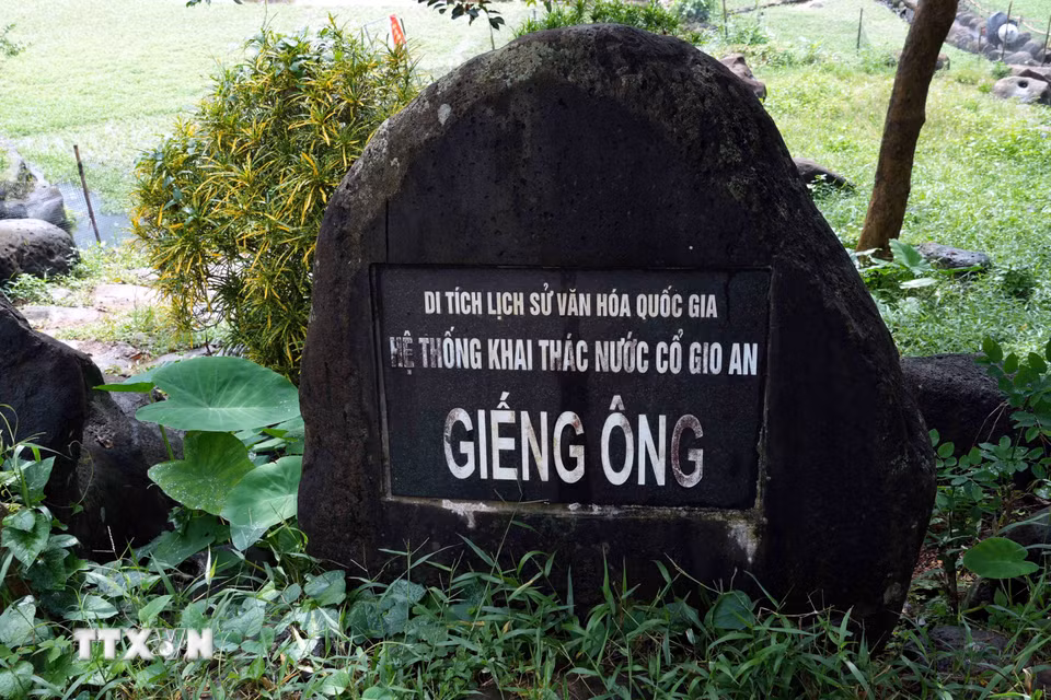 Giếng Ông tại xã Cồn Tiên (Quảng Trị) là một trong những công trình dẫn thủy cổ mang dấu ấn văn hóa Chăm còn được lưu giữ. (Ảnh: Tá Chuyên/TTXVN)