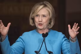 Bà Hillary Clinton sẵn sàng ra giải trình trước Quốc hội Mỹ 
