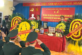 Lễ Đón nhận, Truy điệu và An táng Hài cốt Liệt sỹ Hứa Kim Chiểu. (Nguồn: Báo Yên Bái)